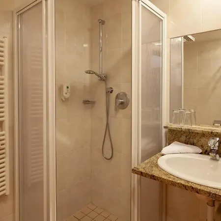 Отель Sonnschein 4*