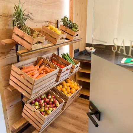 Отель Sonnschein 4*